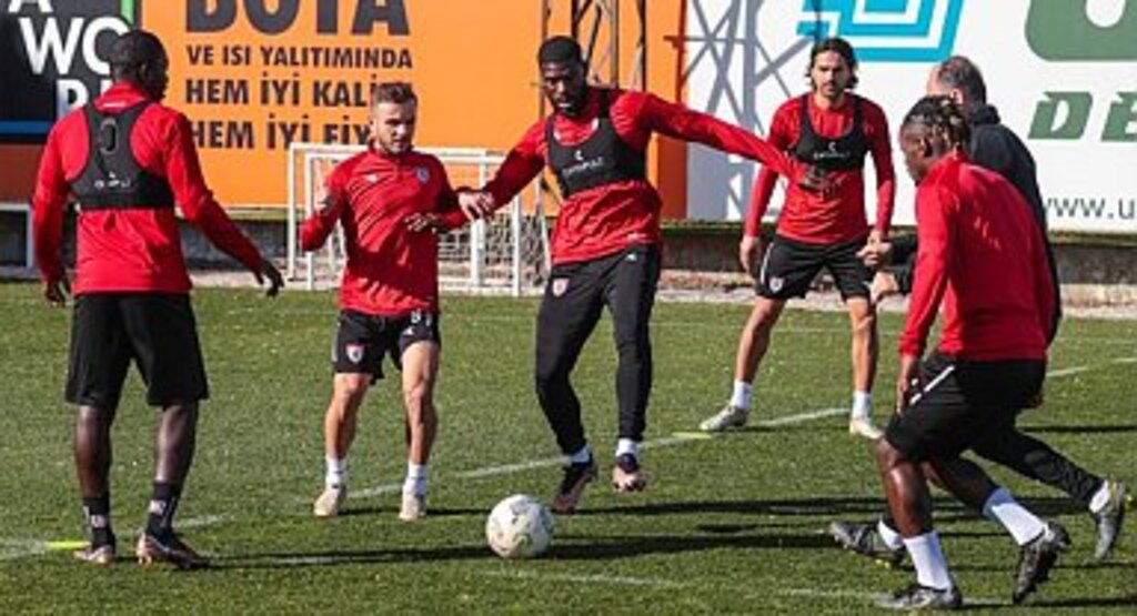 Samsunspor Lider Eyüpspor'u Devirme Hesapları Yapıyor