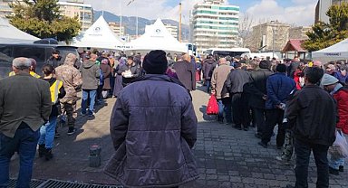 365 bin afetzede Büyükşehir’in yemek çadırından faydalandı