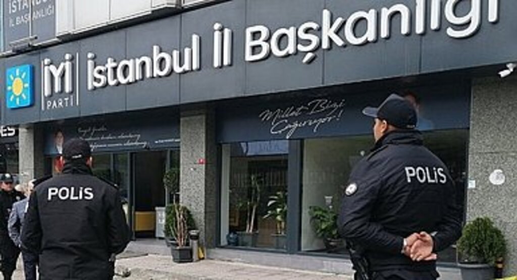 İYİ PARTİ'YE SALDIRAN ŞAHIS YAKALANDI