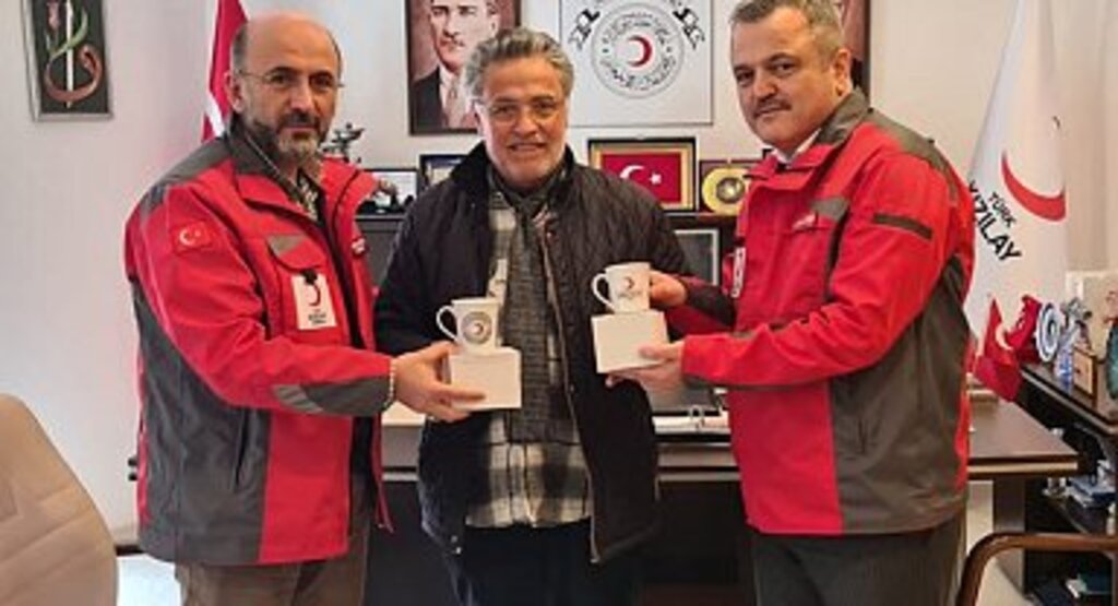 Samsunlu Çift Umreye Gitmek İçin Biriktirdikleri Parayı Kızılay'a Bağışladı