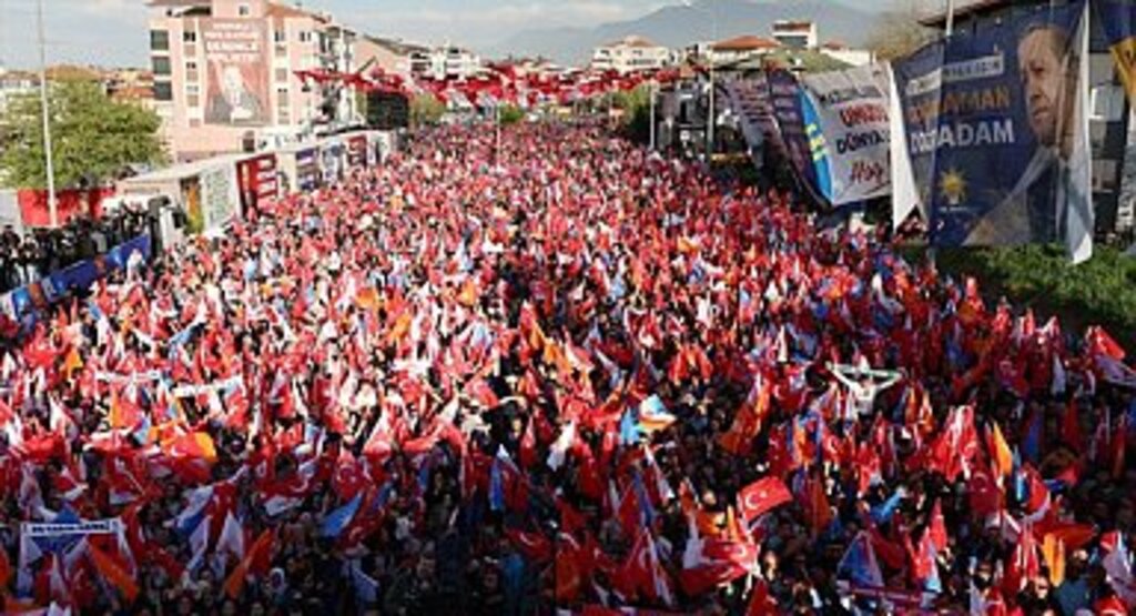 Erdoğan'dan Ev Hanımlarına ve Bekar Gençlere Müjde