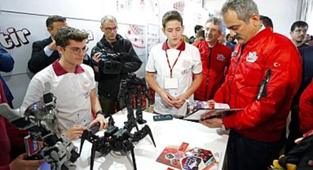 15 Mayıs'ta okullar tatil olacak mı? Bakan Özer açıkladı