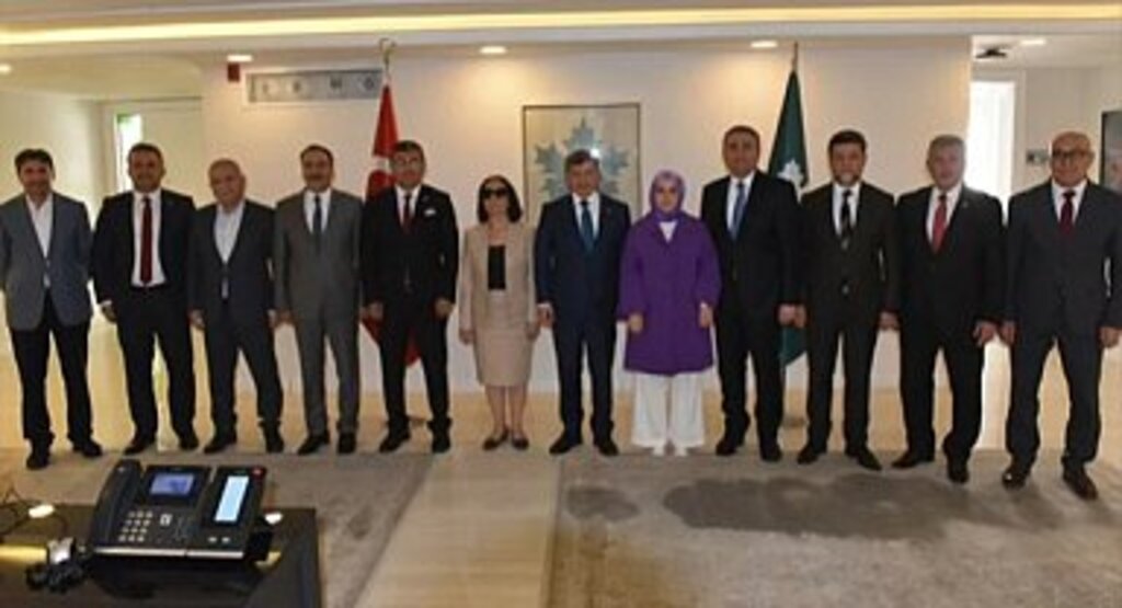 Gelecek Partisi Milletvekilleri CHP'den İstifa Etti