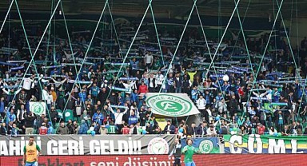 Karadeniz Ekibi Rizespor Süper Lig'e Çıkmayı Başardı