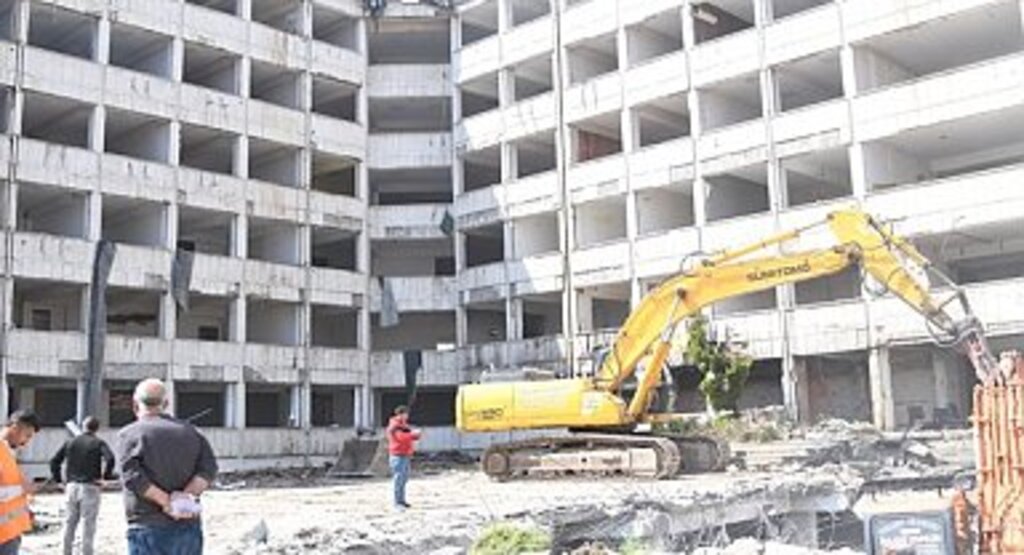 Samsun Büyükşehir Belediyesi Binası Yıkılıyor