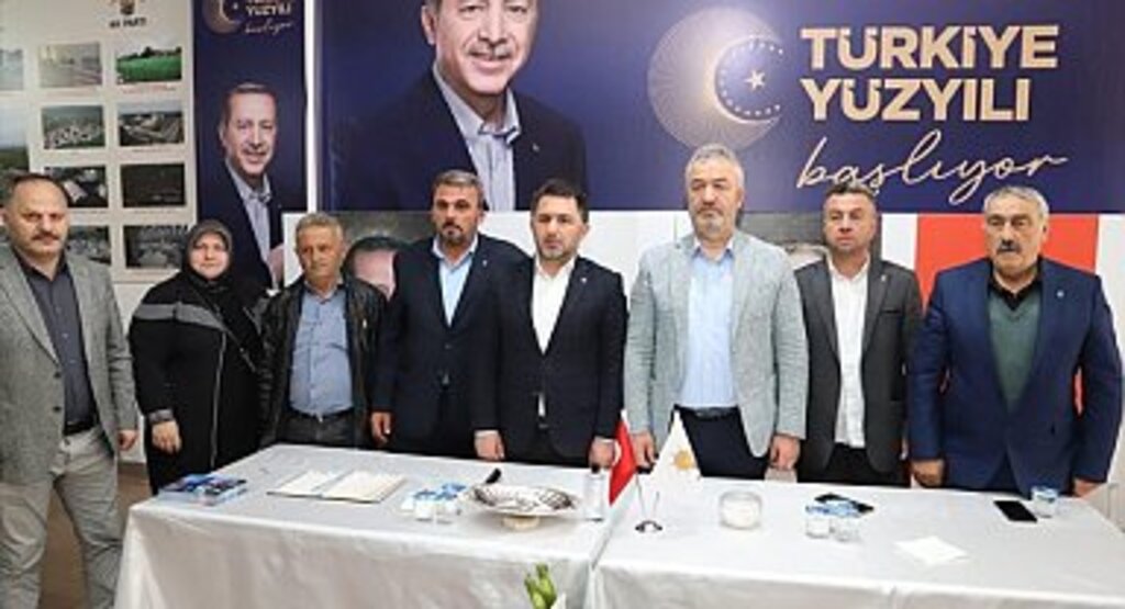 SAMSUN'DA ZAFER PARTİSİ İLÇE YÖNETİMİ AK PARTİ'YE GEÇTİ