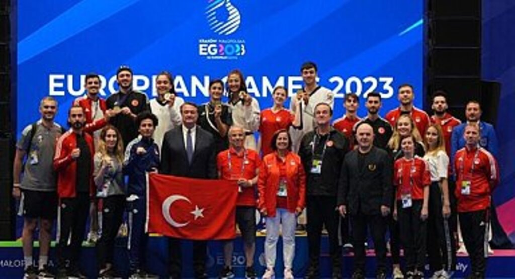 Milli tekvandocularımız ikisi altın altı madalya kazandı