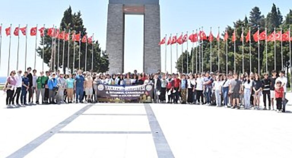 Yakakent Belediyesi 8. Sınıf Öğrencilerinin Tamamını Çanakkale'ye Gönderdi