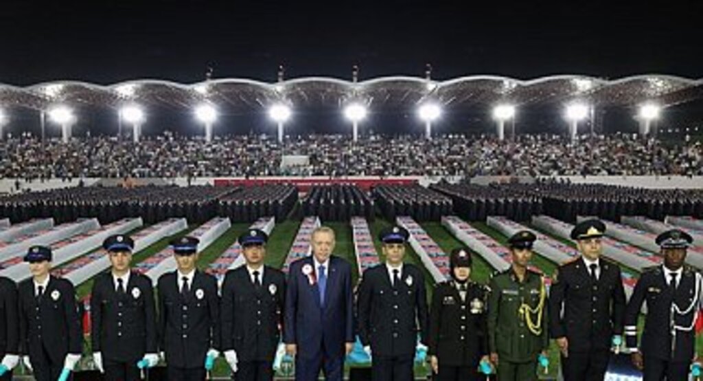 Cumhurbaşkanı Erdoğan: Türkiye'ye uzanan kirli elleri kırmakta kararlıyız