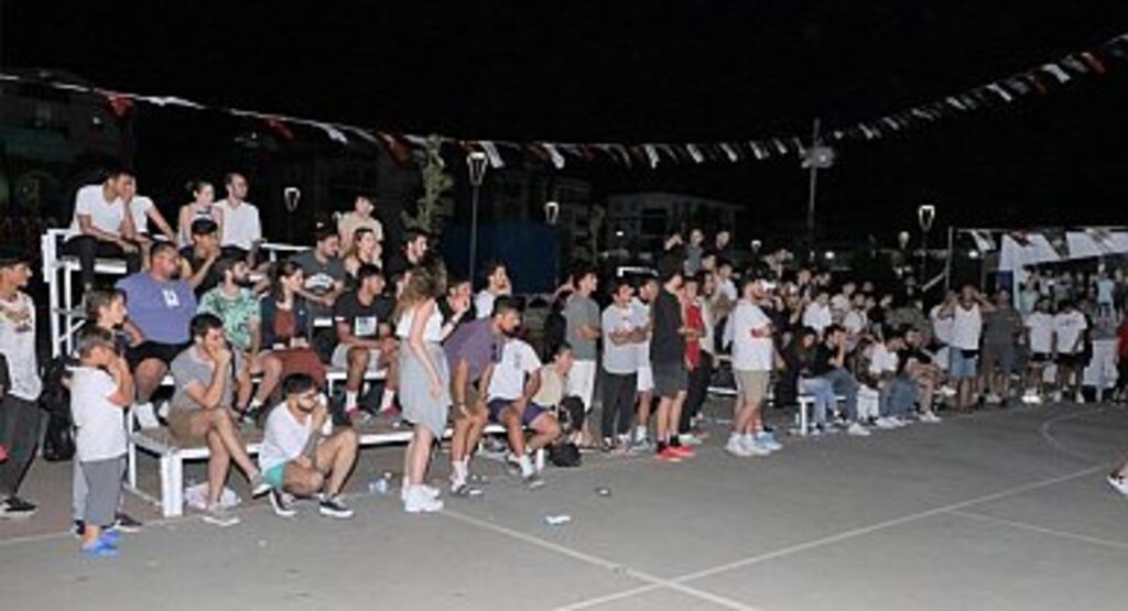 Samsun'da Sokak Basketbol Turnuvası Düzenlendi