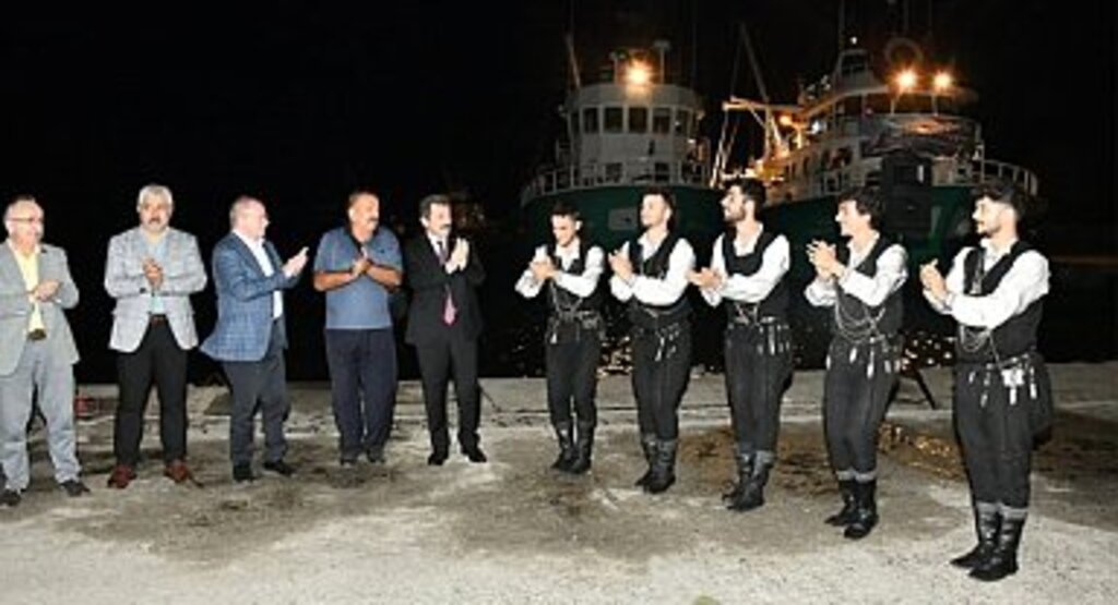 Balık Sezonu Başladı Balıkçılar Dualarla Denize Açıldı