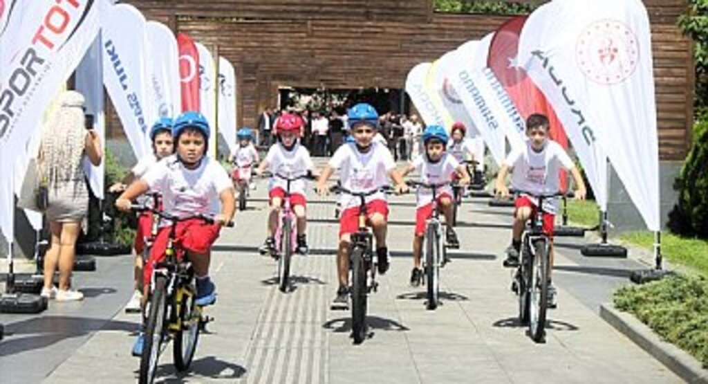 SAMKON'un Düzenlediği Kurtuluş Yolu Bisiklet Turu Tanıtım Lansmanı Gerçekleştirildi