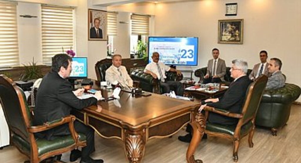 Vali Tavlı, çocuklarımızı milli ve manevi değerlerle yetiştirmeliyiz