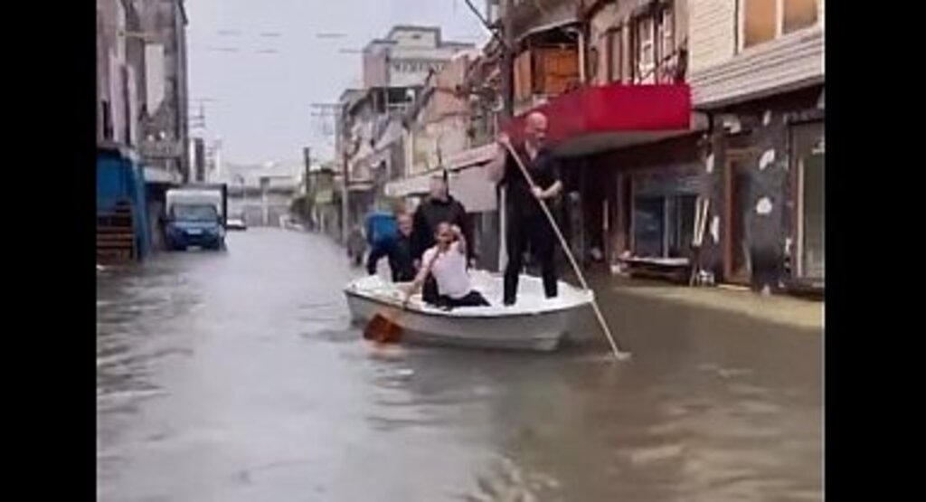 Samsun Yine Sel ve Fırtına Alarmında