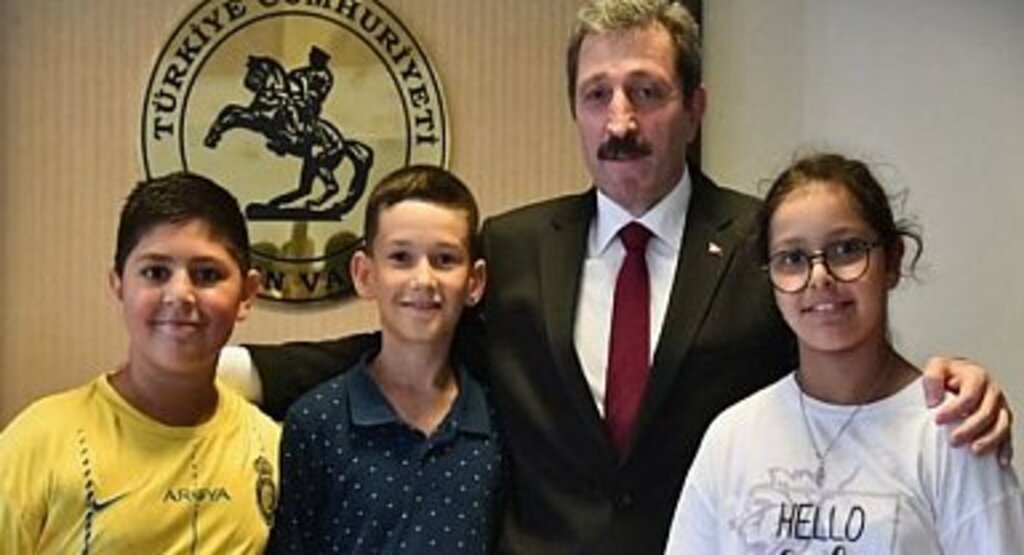 Vali Orhan Tavlı'dan Eğitim Öğretim Yılı Açılış Mesajı