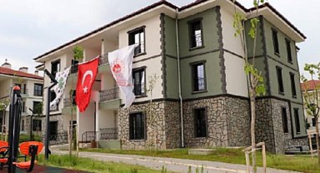 TOKİ DAR GELİRLİ VATANDAŞLARA 500 BİN KONUT YAPACAK