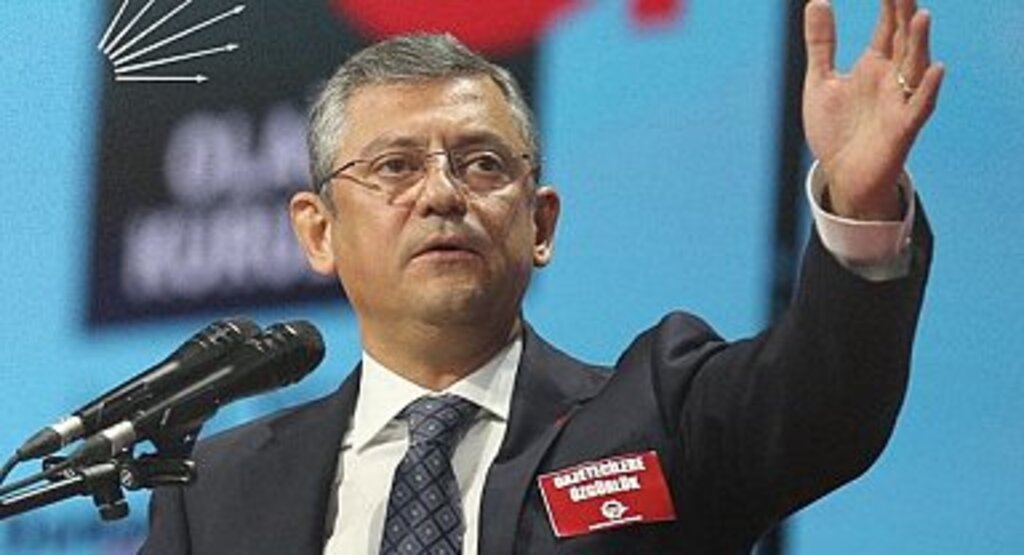 CHP’nin Yeni Lideri Özgür Özel