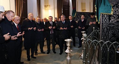 Cumhurbaşkanı Erdoğan, Sultan II. Abdülhamid Han'ın türbesini ziyaret etti