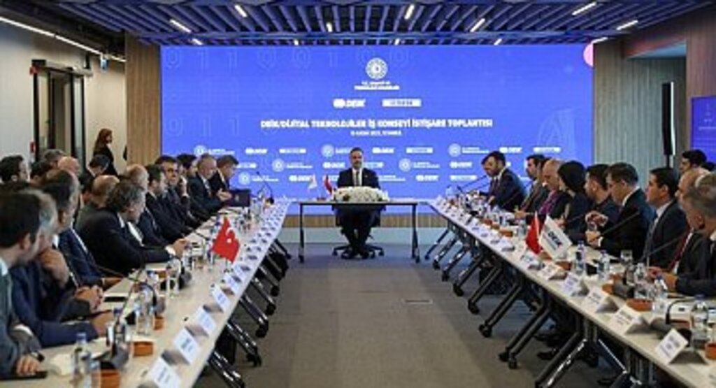 TÜRKİYE’DEKİ TEKNOGİRİŞİM SAYISI 100 BİNE ÇIKARILIYOR 