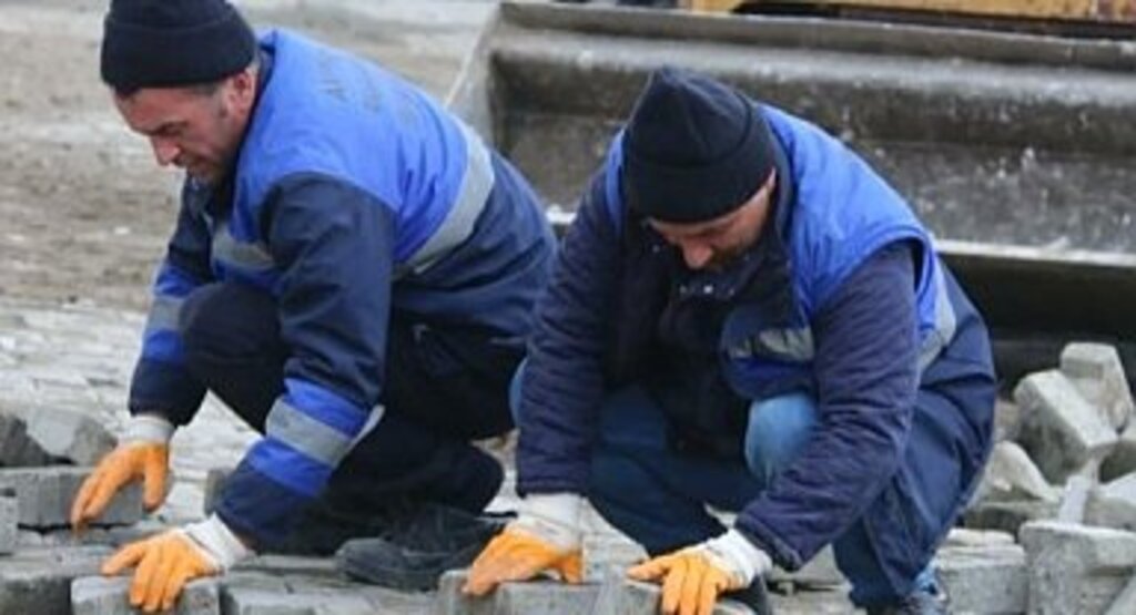 Atakum’da yol çalışmaları devam ediyor