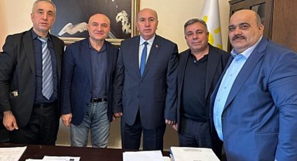 KADEF'i Siyaset Sandalına Bindiren Başkan Erişkin CHP'den Aday Adayı Oldu
