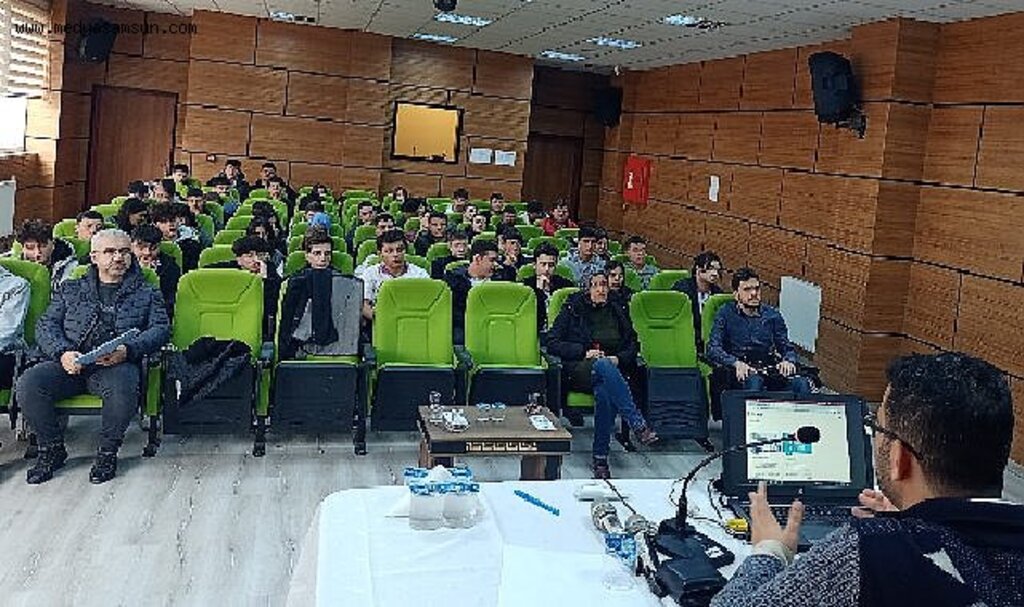 Samsun Kariyer Eğitimi Programı Öğrencileri İş Hayatına Hazırlıyor