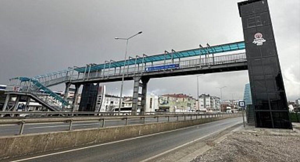 ŞEHİT RAMİS İLERİ ÜST GEÇİDİ ASANSÖRÜ HİZMETE SUNULDU 