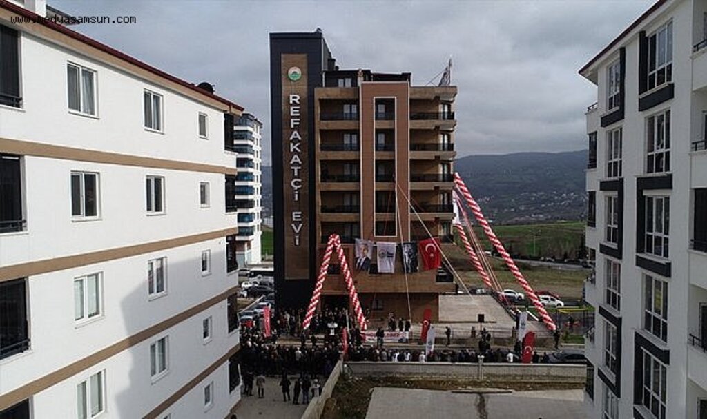 BAŞKAN DEMİRTAŞ HASTA REFAKATÇİ EVİ’Nİ HİZMETE AÇTI