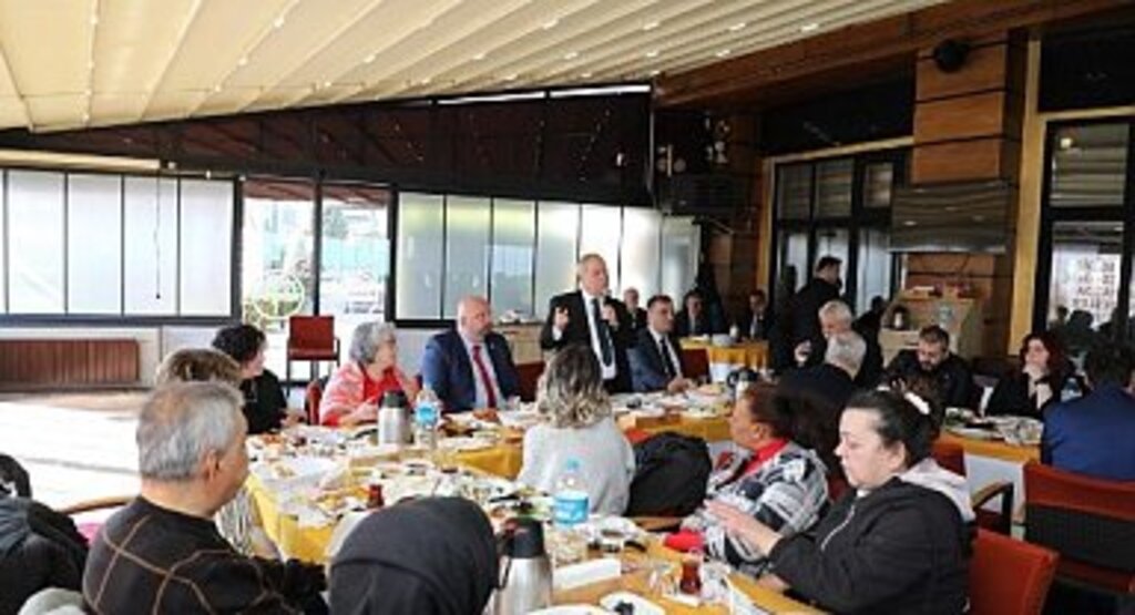 BAŞKAN DEMİRTAŞ'TAN HAYVANSEVERLERE BARINAK MÜJDESİ