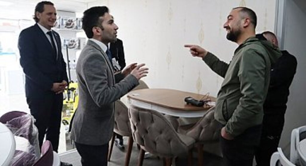 LOZAN CADDESİ'Nİ AKP VE CHP EL ELE BU HALE GETİRDİ