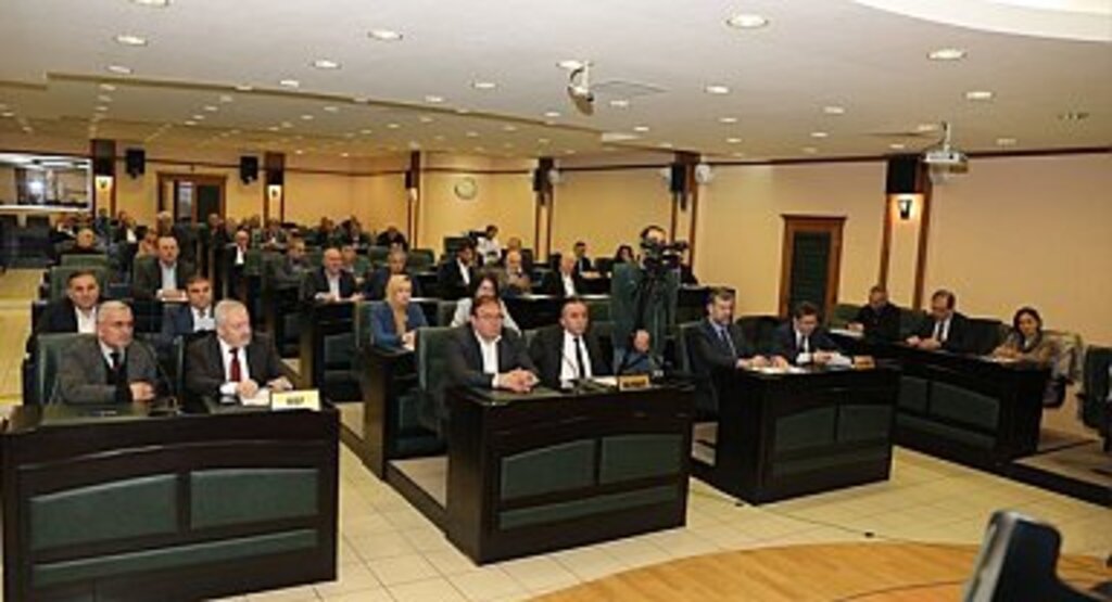 Mustafa Demir Büyükşehir Meclisine Veda Etti