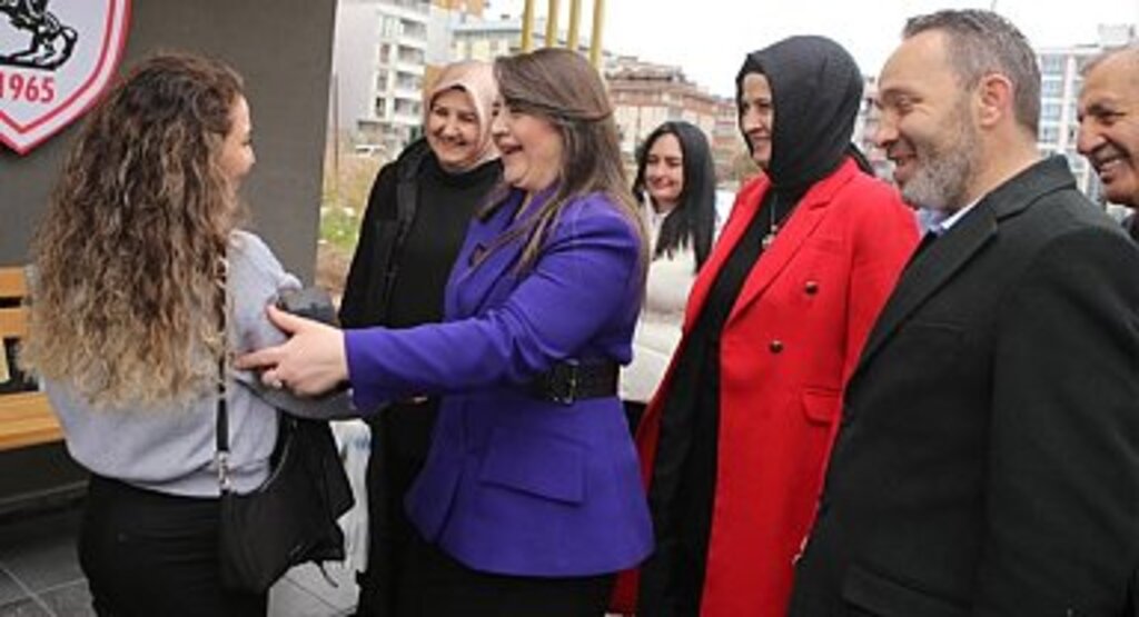 ÖZLEM MARAŞ: ATAKUM’U GENÇLERLE BERABER YÖNETECEĞİZ!