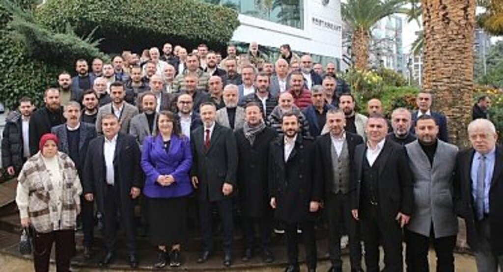 ÖZLEM MARAŞ'TAN MÜTEAHHİTLERE MÜJDELER