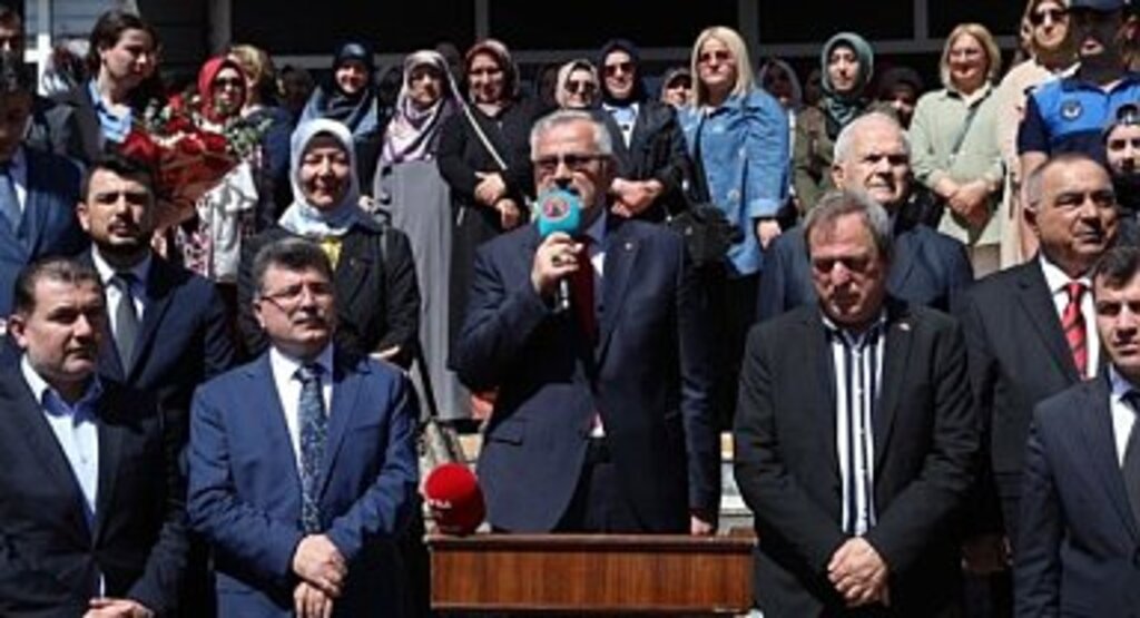 Başkan Kılıç Mazbatasını Aldı