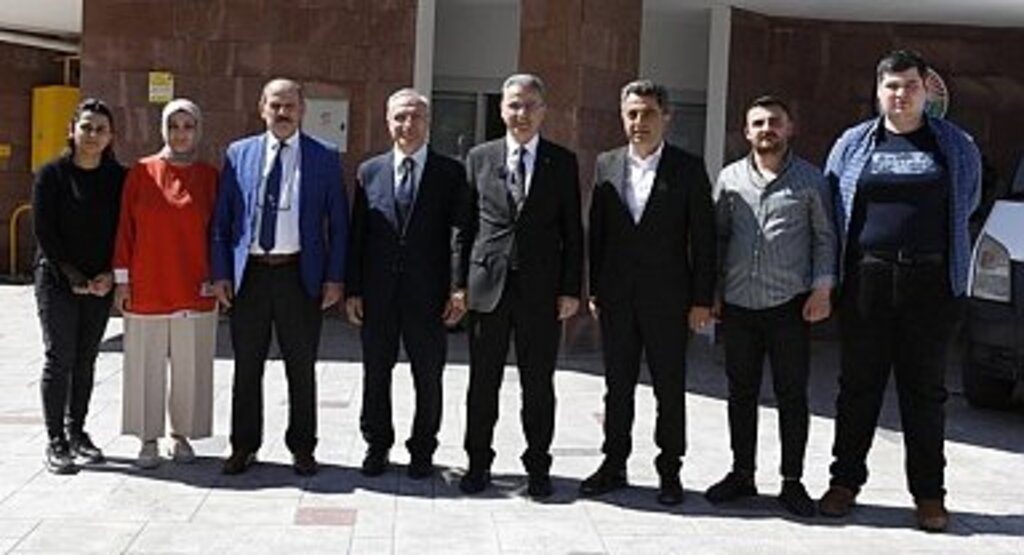 BAŞKAN KURNAZ ATA OCAĞINDA