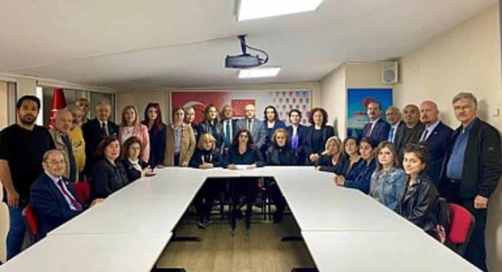 CHP Samsun Kadın Kollarından Öğretmen Saadet Çay Cinayetine Tepki