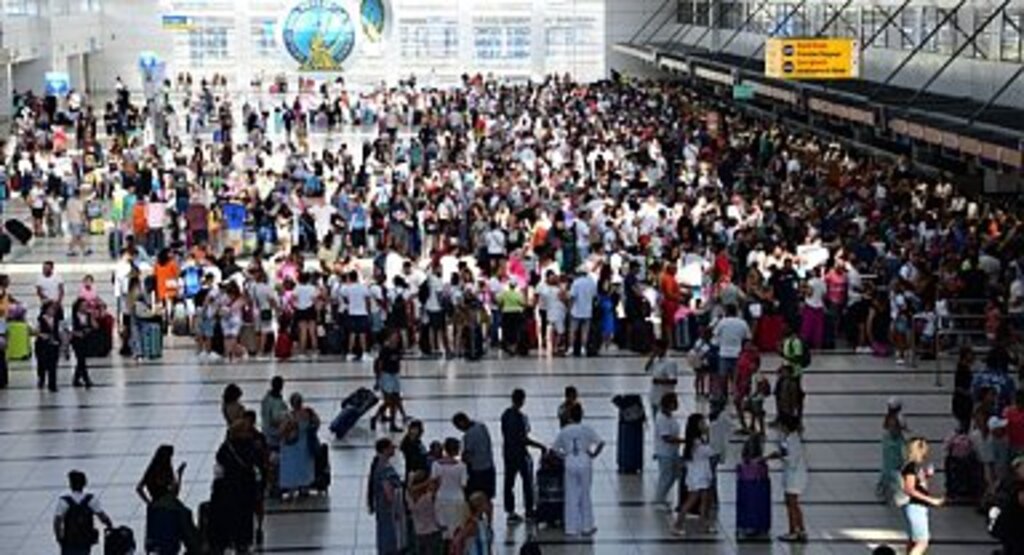 HAVAYOLUNDA REKOR YOLCU TRAFİĞİ YÜZDE 53,7 ARTTI