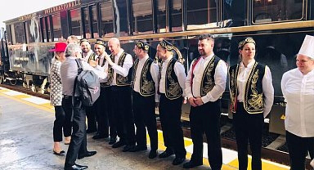 Raylar Üzerindeki Saray Orient Ekspresi İstanbul'da