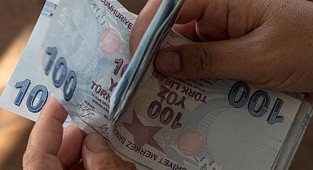 En Düşük Emekli Maaşlarına Zam İçin Ak Parti Kurmayları Toplanıyor