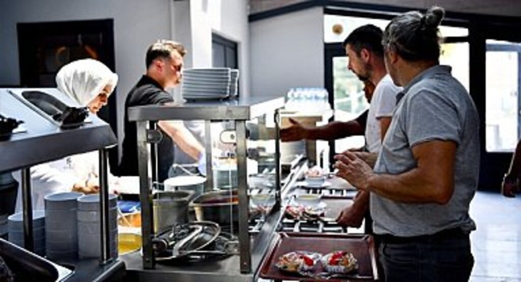 NEREDEYSE BEDAVA “153 RESTORAN” ATAKUM’DA AÇILDI