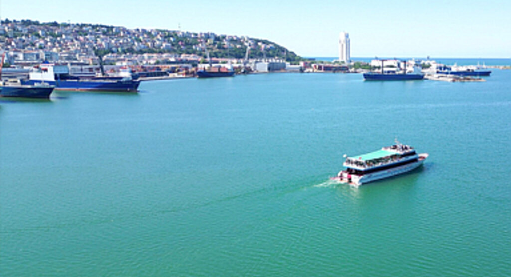 SAMSUN BÜYÜKŞEHİR GEMİ TURLARI YOĞUN İLGİ GÖRÜYOR