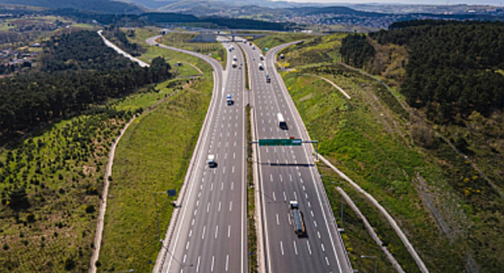 TÜNEL, KÖPRÜ VE OTOYOL GEÇİŞ ÖDEMELERİ E-DEVLET ÜZERİNDEN YAPILABİLECEK