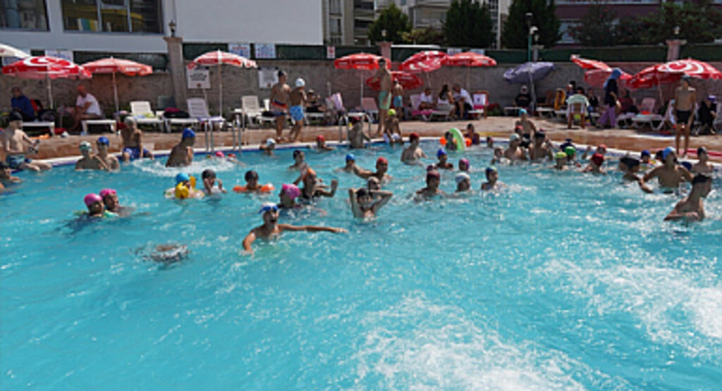 Atakumlu Çocuklar Tatilin Son Günü Aquaparkta Doyasıya Eğlendi