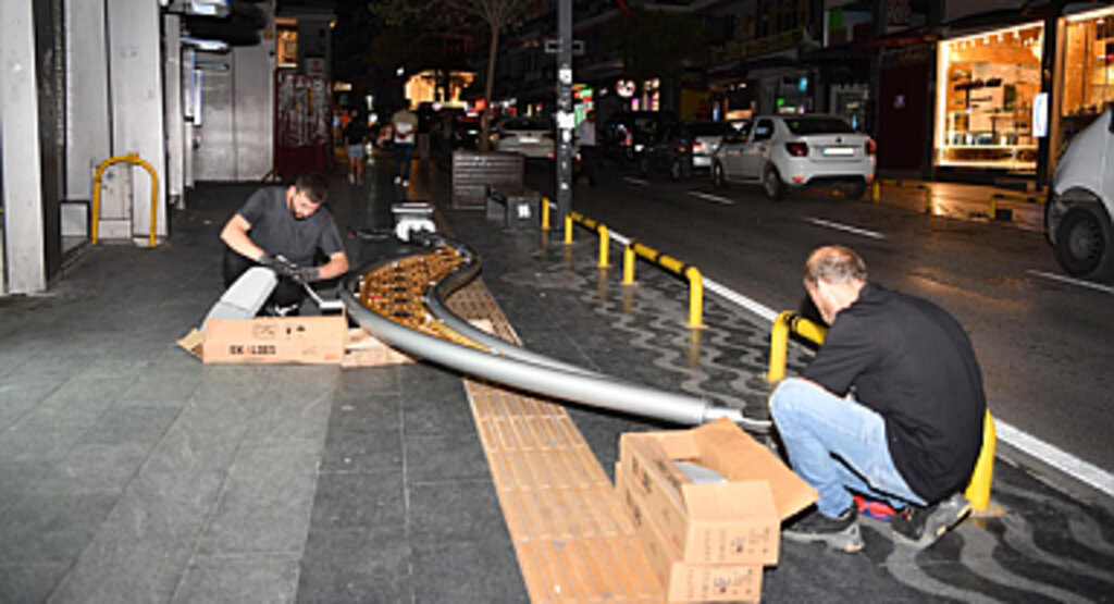 ÇİFTLİK CADDESİ YENİLEME ÇALIŞMALARI BAŞLADI