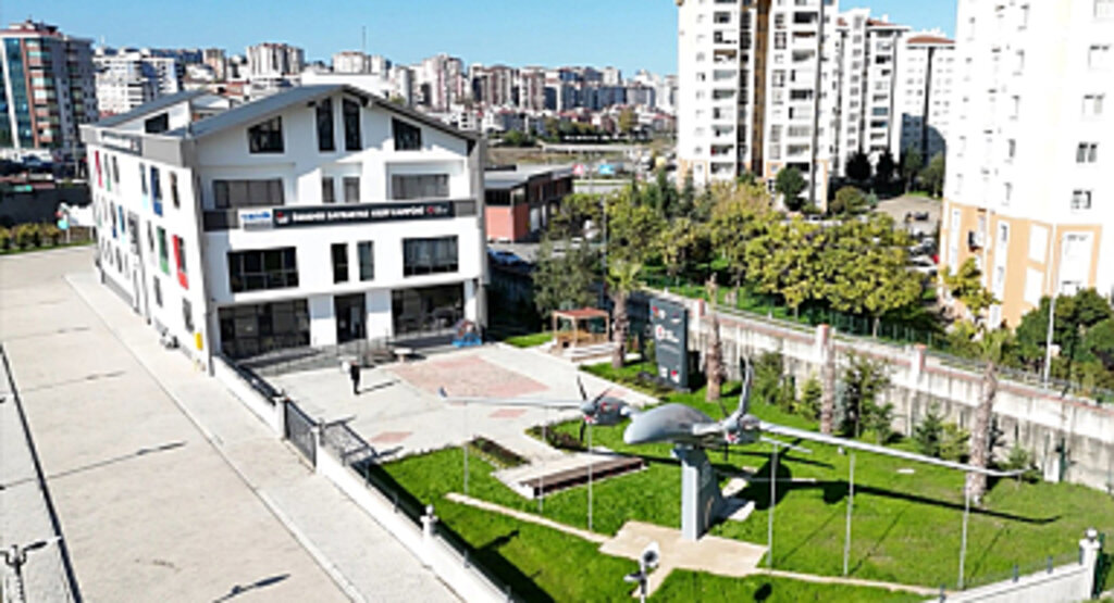 Canik'te Öğrencilere Akademik Eğitim