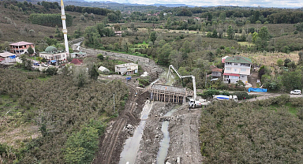 Terme Bazlamaç yeni köprüsüne kavuşuyor