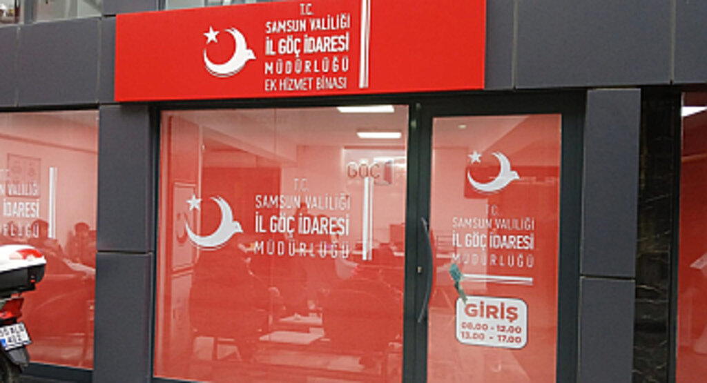 SAMSUN GÖÇ İDARESİNDE SAHTE KİMLİK VURGUNU İLE İLGİLİ VALİLİKTEN AÇIKLAMA