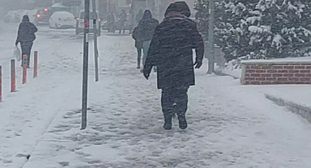Soğuk ve yağışlı hava yurdu etkisi altına alacak