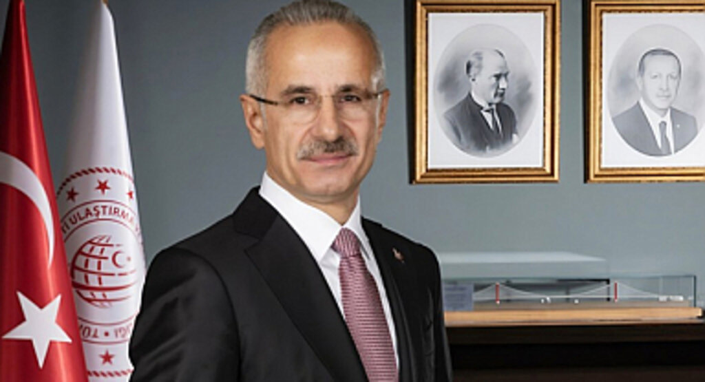 Havayollarında 3 saat ve üzeri rötarlarda yolculara tazminat hakkı getirildi