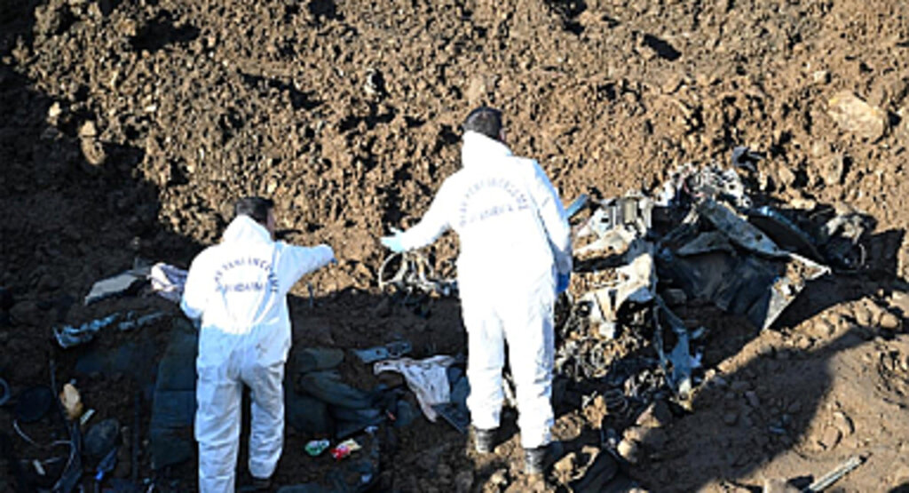 karadeniz Sahil Yolu Heyelan Enkazında 4 Ceset Çıkarıldı